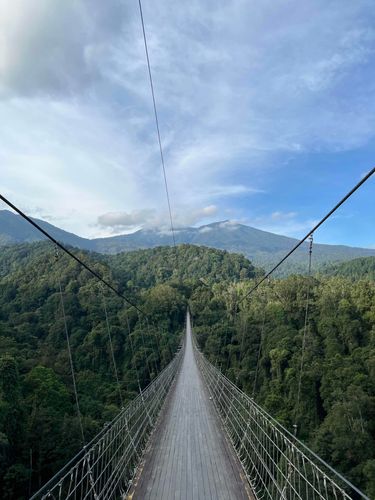 Bukan di Film Fantasi, Tempat Epik Ini Ternyata Ada di Sukabumi!